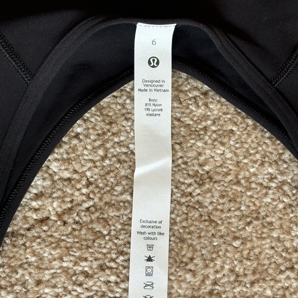 Lululemon Black Long Sleeve Shirt - Picture 6 of 6